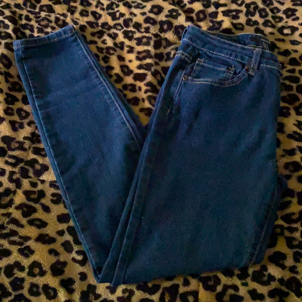 Dark wash skinny jeans